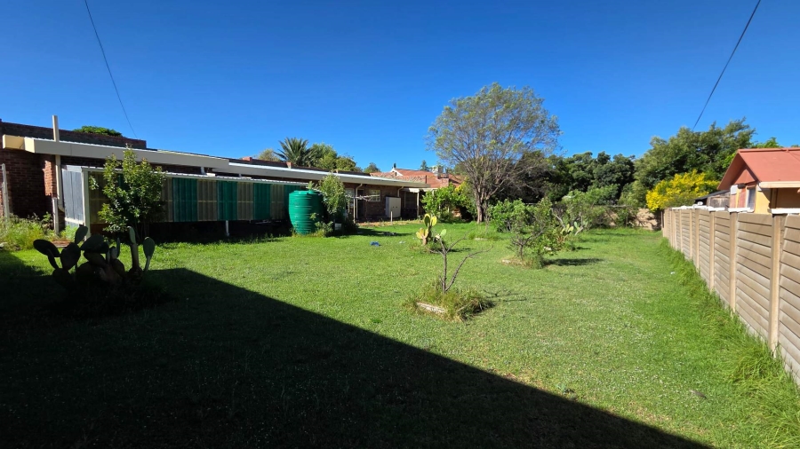 4 Bedroom Property for Sale in Pellissier Free State